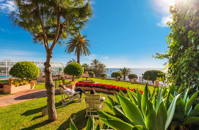 Año nuevo en Marbella - siesta bajo el sol